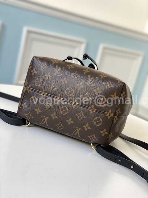 M45515 Montsourism 33 M45515 Montsourism 33