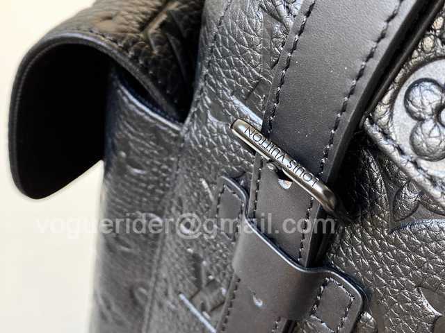 M55699 Christopher 48 M55699 Christopher 48