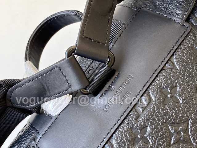 M55699 Christopher 48 M55699 Christopher 48