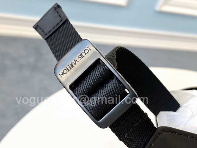 M55699 Christopher 48 M55699 Christopher 48