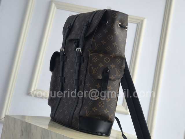 M41379 Christopher 48 M41379 Christopher 48
