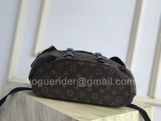 M41379 Christopher 48 M41379 Christopher 48