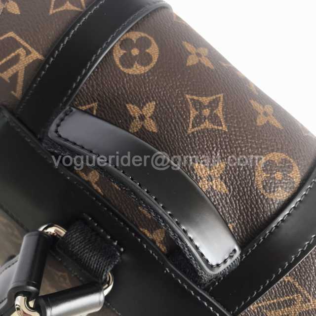 M41379 Christopher 48 M41379 Christopher 48