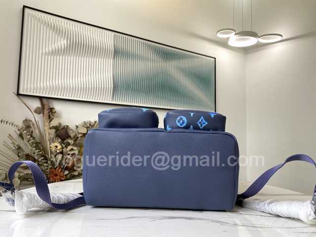 M57841 Multipocket 40 M57841 Multipocket 40