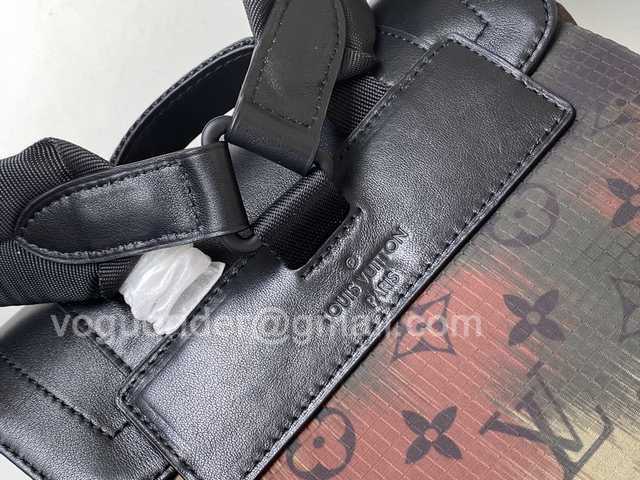 M56411 Christopher 48 M56411 Christopher 48