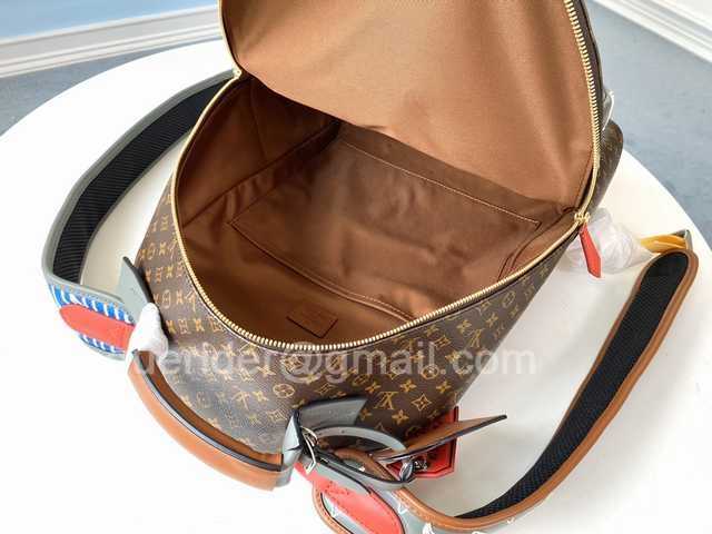 M56851 Multi Pocket 41 M56851 Multi Pocket 41