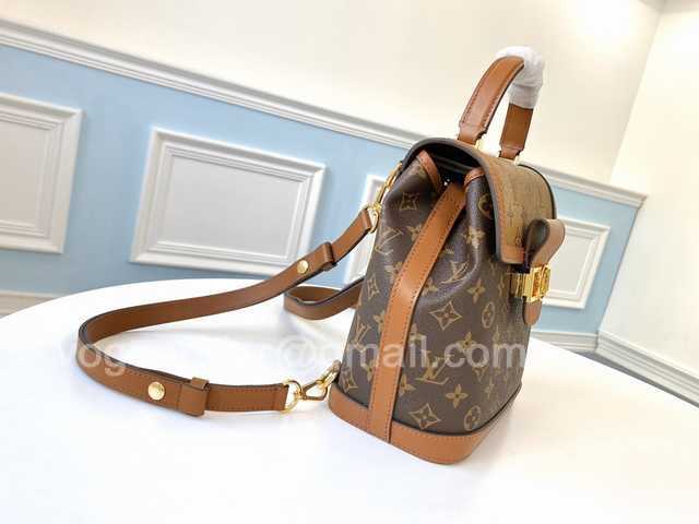 M44391 Dauphine 23 M44391 Dauphine 23