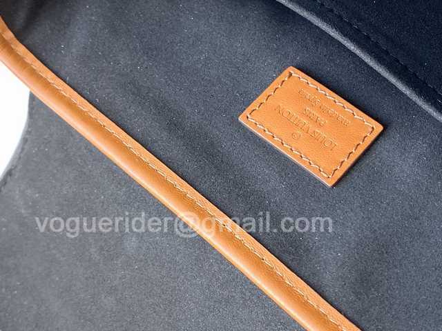 M44391 Dauphine 23 M44391 Dauphine 23
