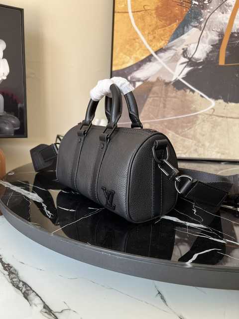 M80950 Keepall XS 21 M80950 Keepall XS 21