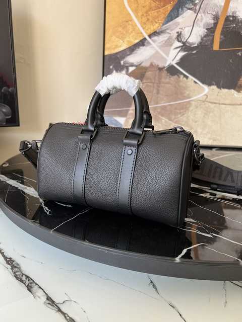M80950 Keepall XS 21 M80950 Keepall XS 21