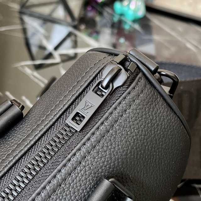 M80950 Keepall XS 21 M80950 Keepall XS 21