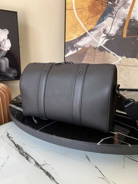 M57082 City Keepall 27 M57082 City Keepall 27