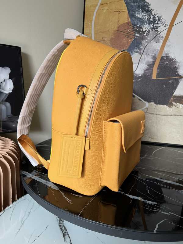 M57079 Aerogram Backpack 43 M57079 Aerogram Backpack 43