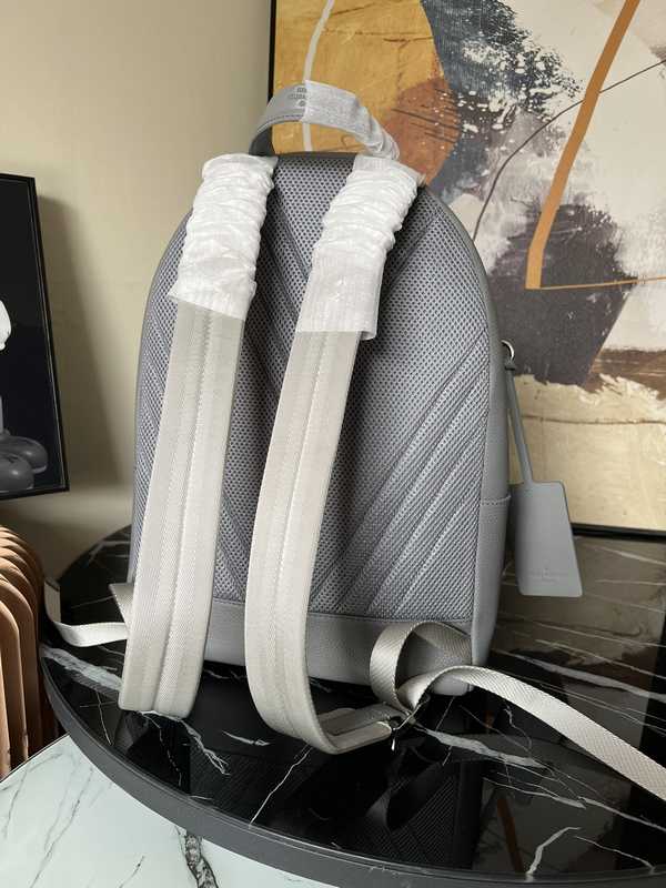 M57079 Aerogram Backpack 43 M57079 Aerogram Backpack 43