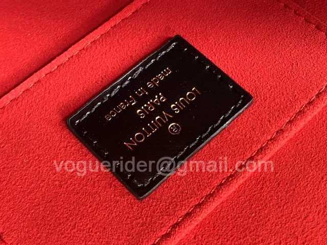 M45889 Dauphine 20 M45889 Dauphine 20