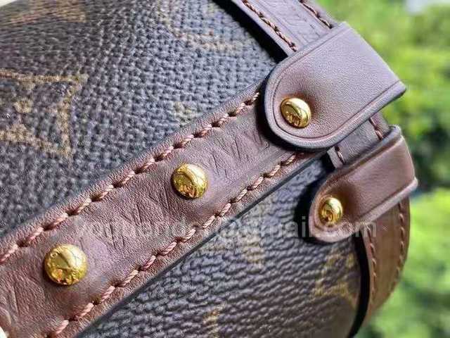 M57835 Papillon Trunk 19 M57835 Papillon Trunk 19