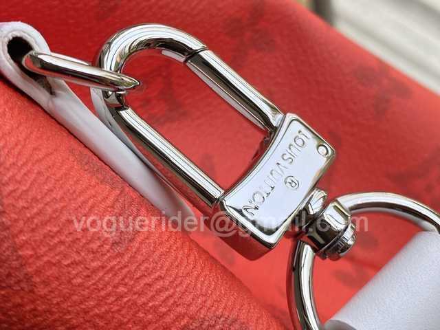 M46112 Carry It 38 M46112 Carry It 38
