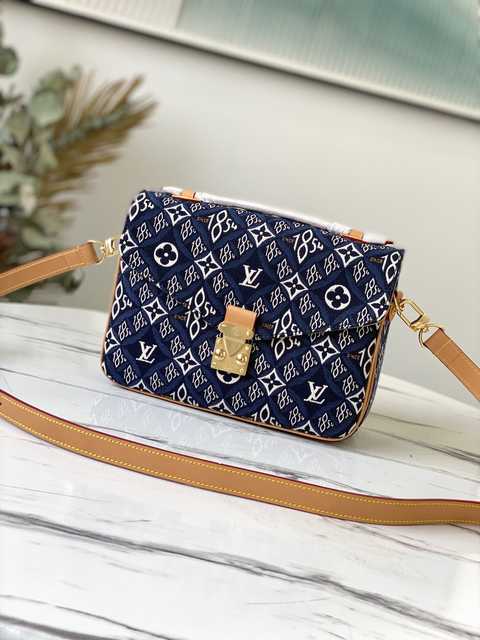 M57395 Pochette Metis 25