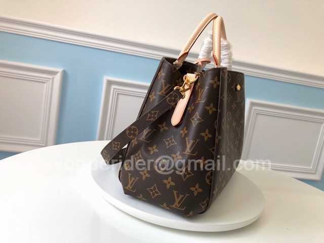 M41056 Montaigne MM 33 M41056 Montaigne MM 33