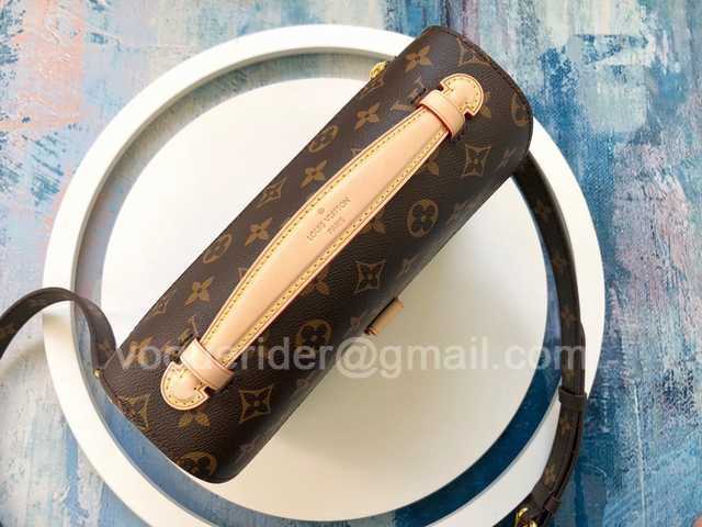 M40780 Pochette Metis 25 M40780 Pochette Metis 25