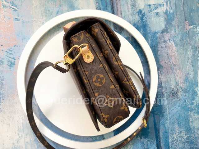 M40780 Pochette Metis 25 M40780 Pochette Metis 25