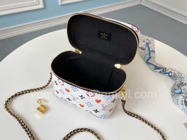 M57482 Vanity 19 M57482 Vanity 19