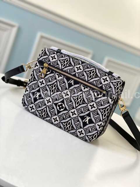 M57272 Pochette Metis 25 M57272 Pochette Metis 25