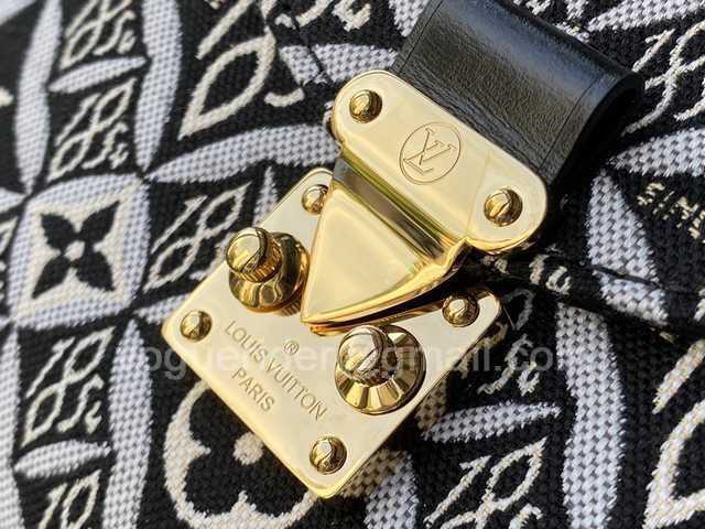 M57272 Pochette Metis 25 M57272 Pochette Metis 25