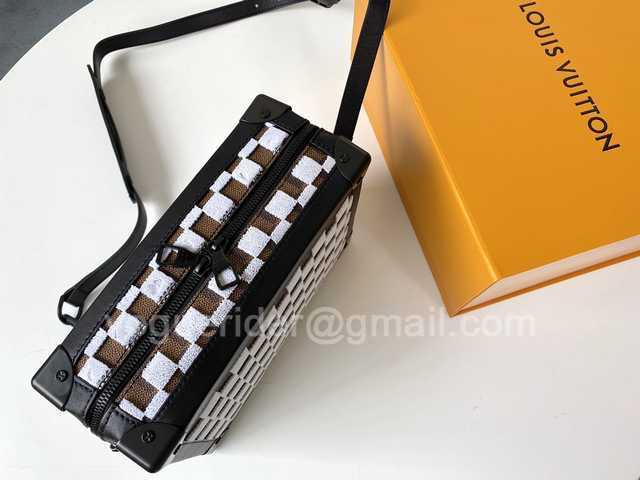 M44478 Soft Trunk 25 M44478 Soft Trunk 25