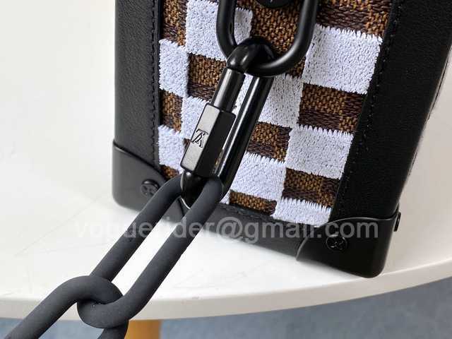 M44478 Soft Trunk 25 M44478 Soft Trunk 25