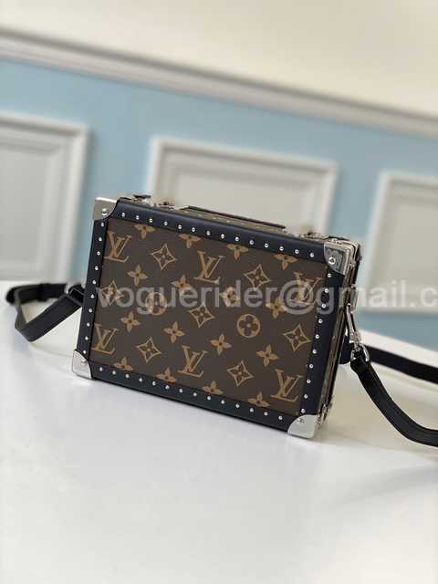 M44157 Petite Malle 22 M44157 Petite Malle 22
