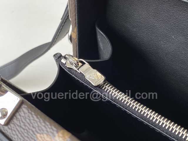 M44157 Petite Malle 22 M44157 Petite Malle 22