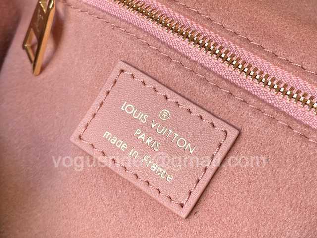 M45531 Petite Malle Souple 20 M45531 Petite Malle Souple 20