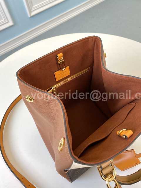 M45376 Fold Tote PM 22 M45376 Fold Tote PM 22