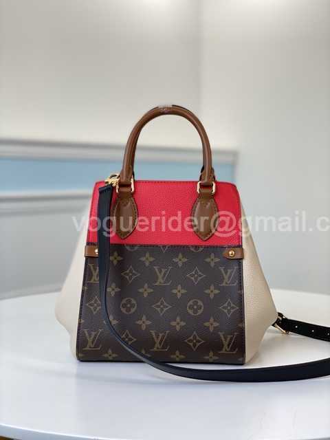 M45389 Fold Tote PM 22 M45389 Fold Tote PM 22