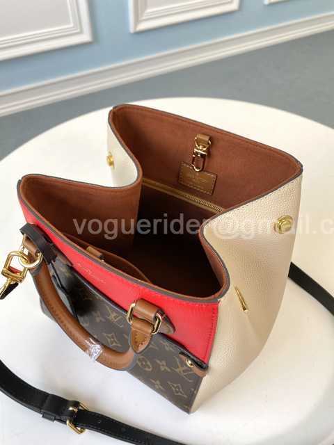 M45389 Fold Tote PM 22 M45389 Fold Tote PM 22