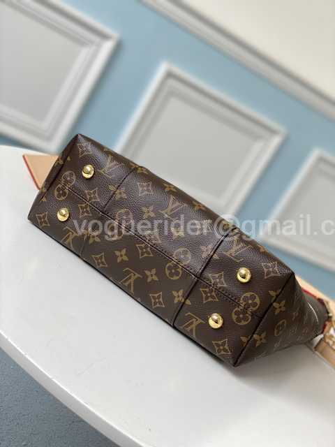 M41544 Melie 33 M41544 Melie 33