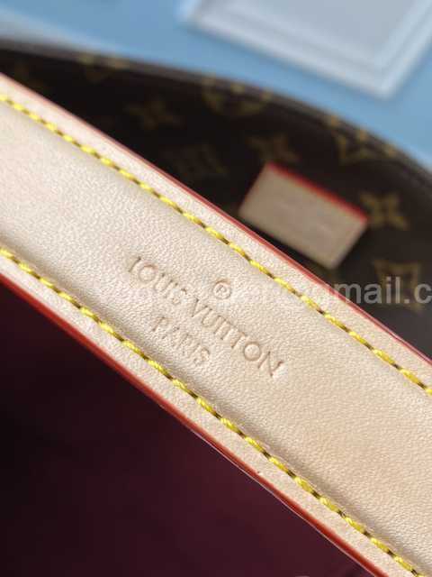 M41544 Melie 33 M41544 Melie 33