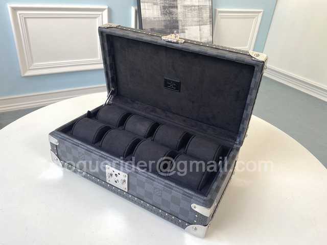 N48194 Coffret 8 Montres 34 N48194 Coffret 8 Montres 34
