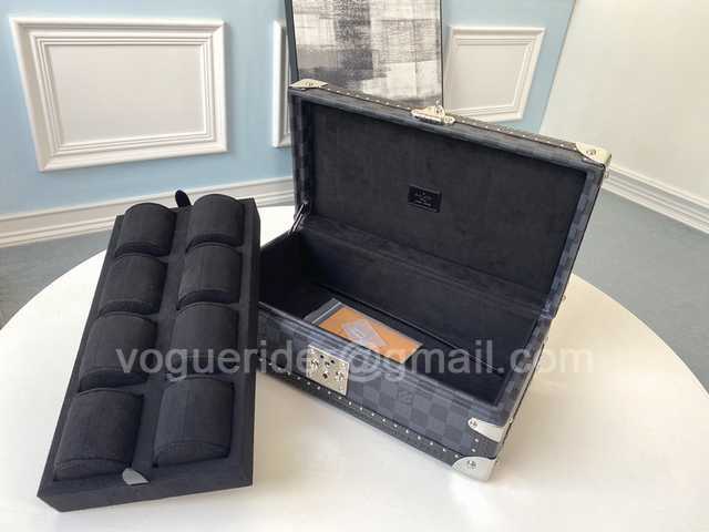 N48194 Coffret 8 Montres 34 N48194 Coffret 8 Montres 34