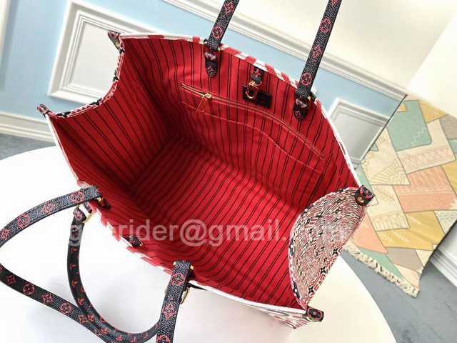 M44576 OnTheGo Crafty 41 M44576 OnTheGo Crafty 41