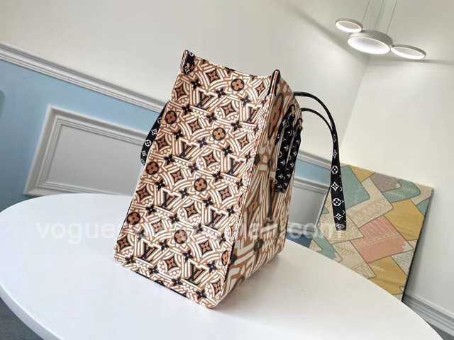 M44576 OnTheGo Crafty 41 M44576 OnTheGo Crafty 41