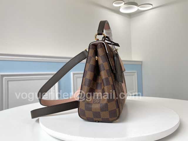 N41071 Bond Street BB 24 N41071 Bond Street BB 24