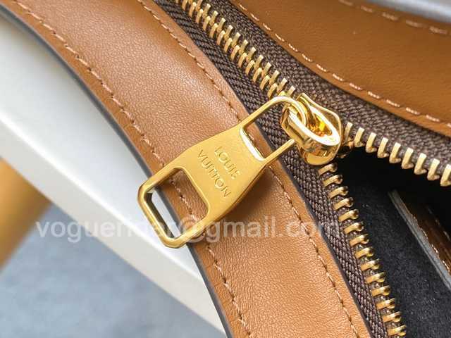 M44395 Dauphine 27 M44395 Dauphine 27
