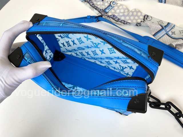 M45074 Soft Trunk 25 M45074 Soft Trunk 25