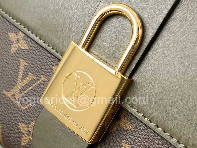 M44797 Locky BB 20 M44797 Locky BB 20