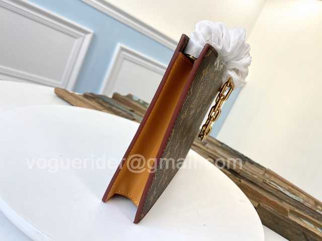 M55646 Pochette Rochelle 25 M55646 Pochette Rochelle 25