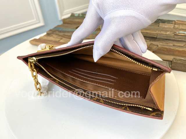 M55646 Pochette Rochelle 25 M55646 Pochette Rochelle 25