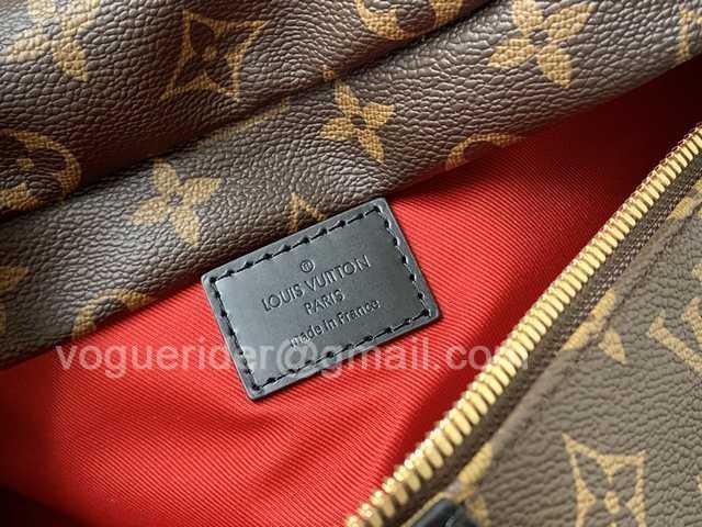 M43644 Bumbag 37 M43644 Bumbag 37