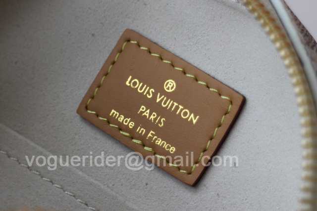 M52294 Boite Chapeau 18 M52294 Boite Chapeau 18